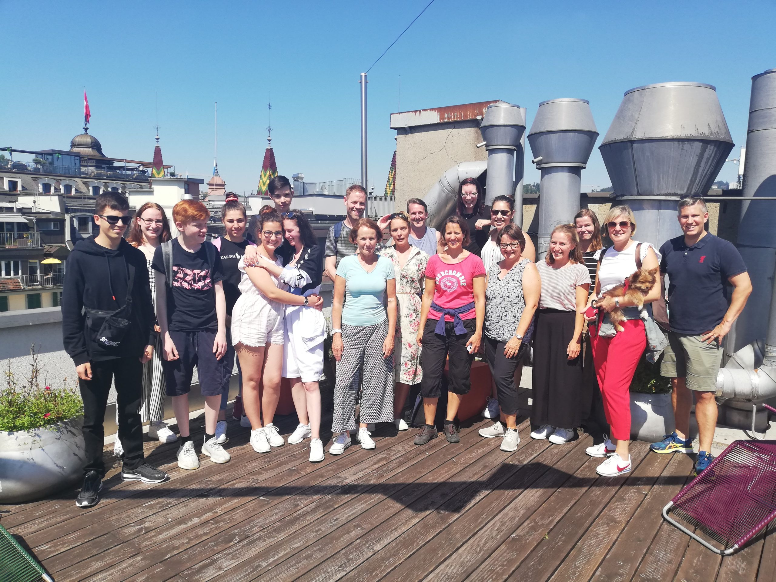 Gruppenfoto Hotel Continental auf dem Dach